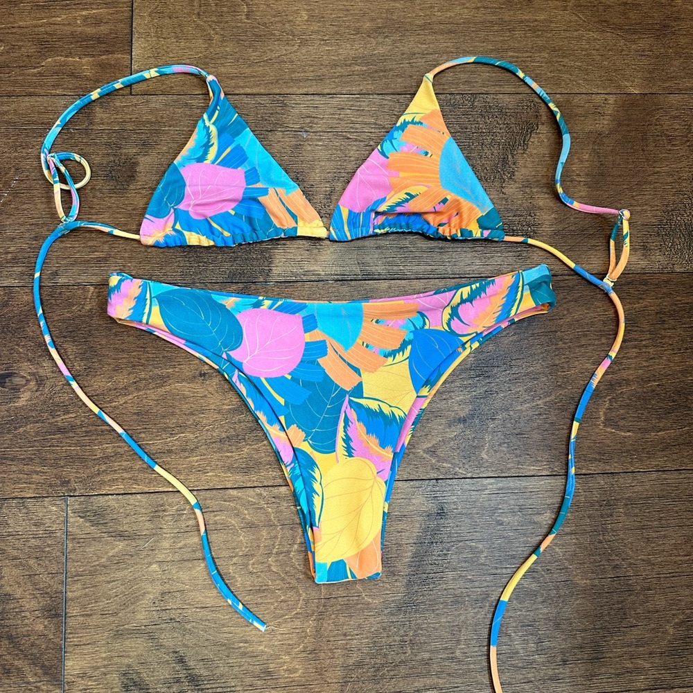 Skatie Multicolor Leaf Print Bikini